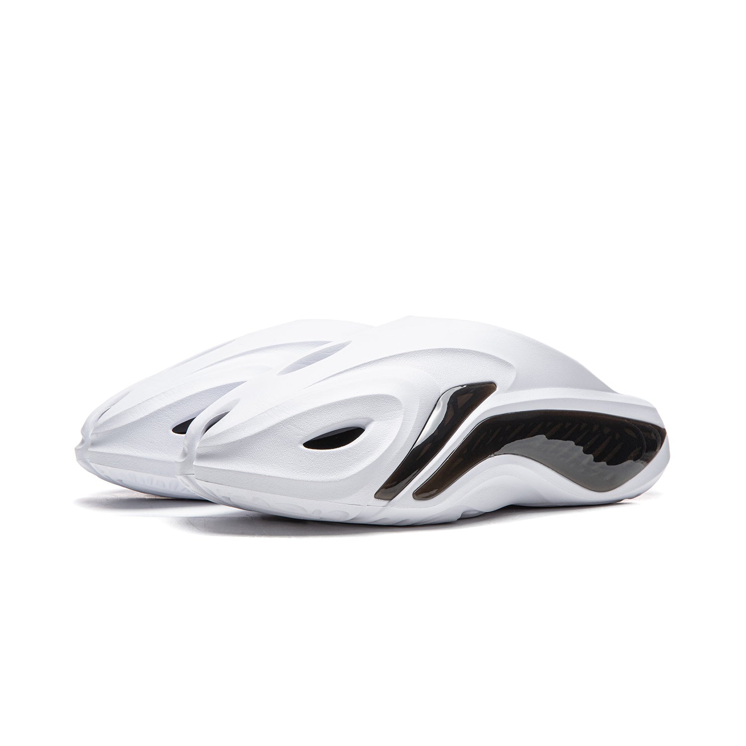 LI-NING BADFIVE DOOM CROC "White & Black"