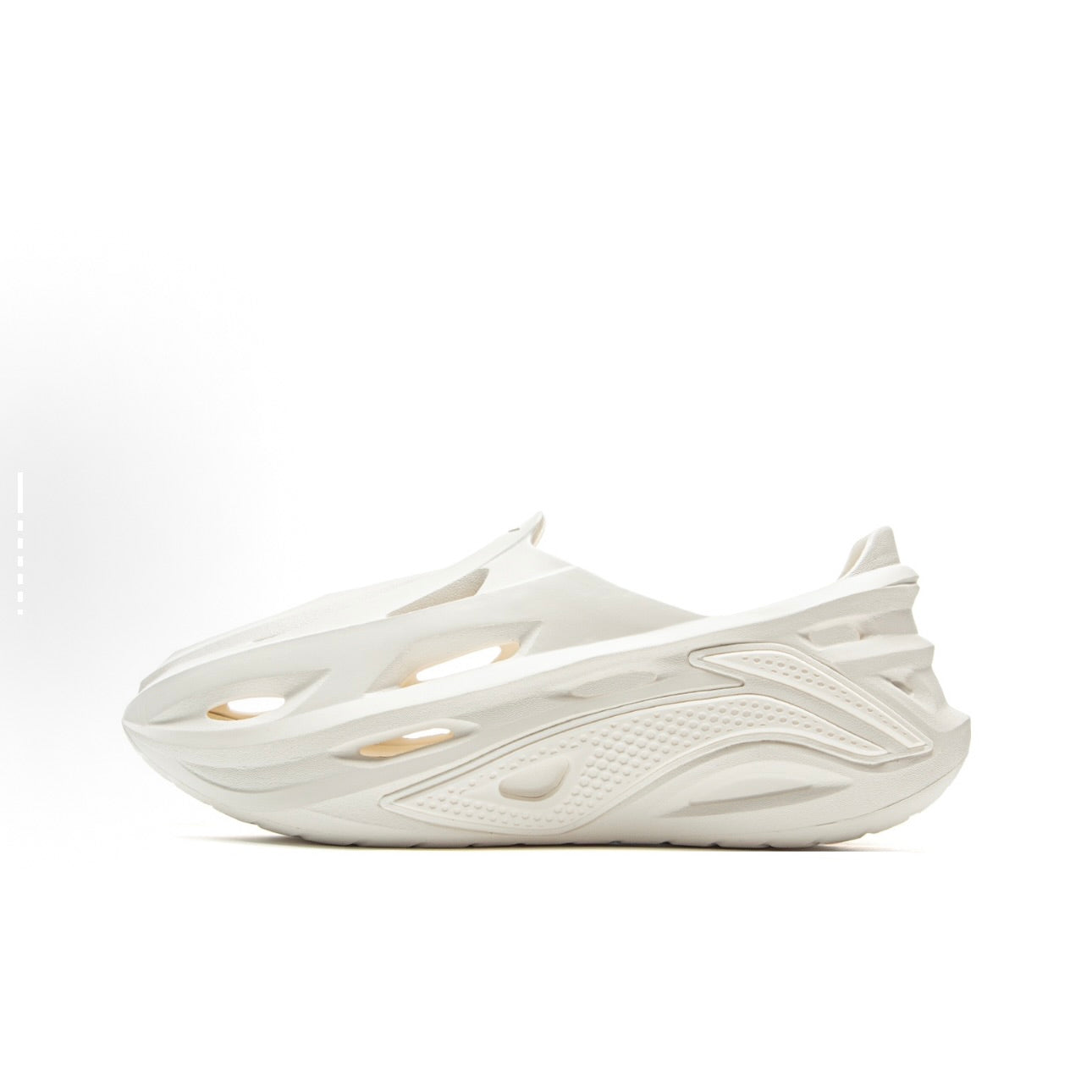 BADFIVE dunker croc Pure White