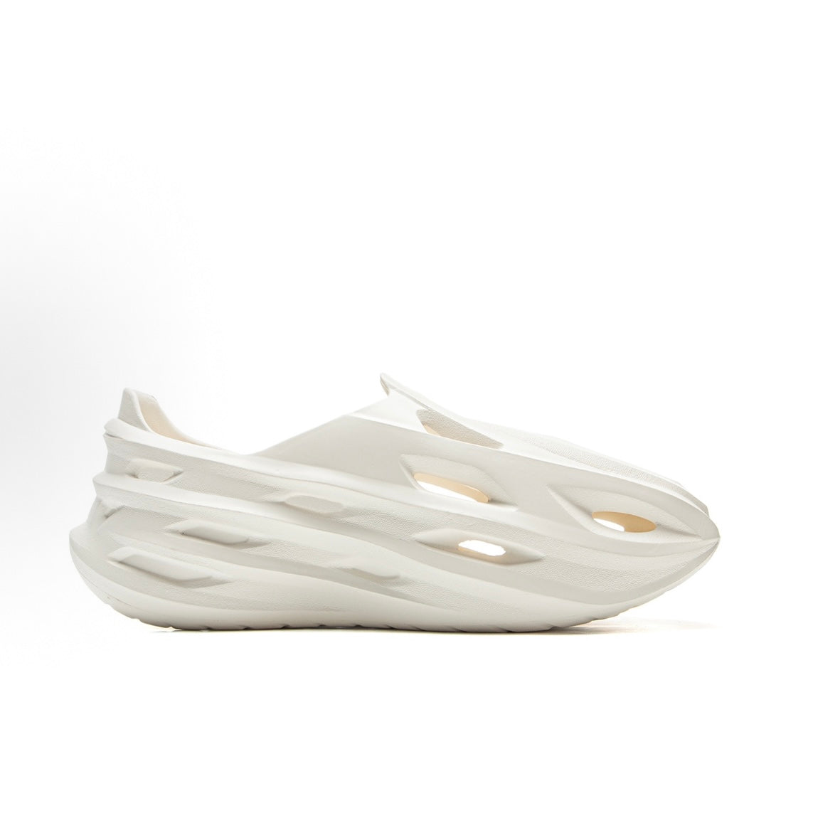 BADFIVE dunker croc Pure White